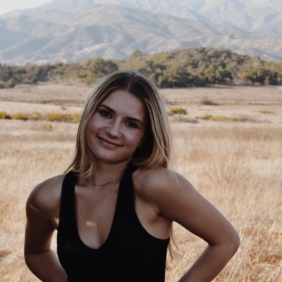 Meet your Posher, Lily - Picture 1 of 1